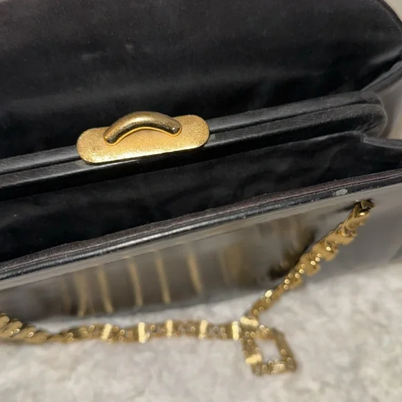 Vintage black leather Crown Lewis purse bag w/ gold chain - Picture 7 of 11